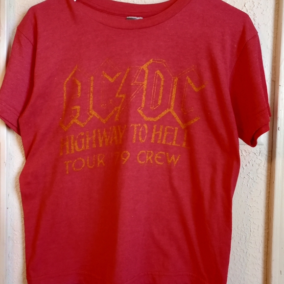 🐮🐄 AC/DC Concert T-shirt - Picture 3 of 4